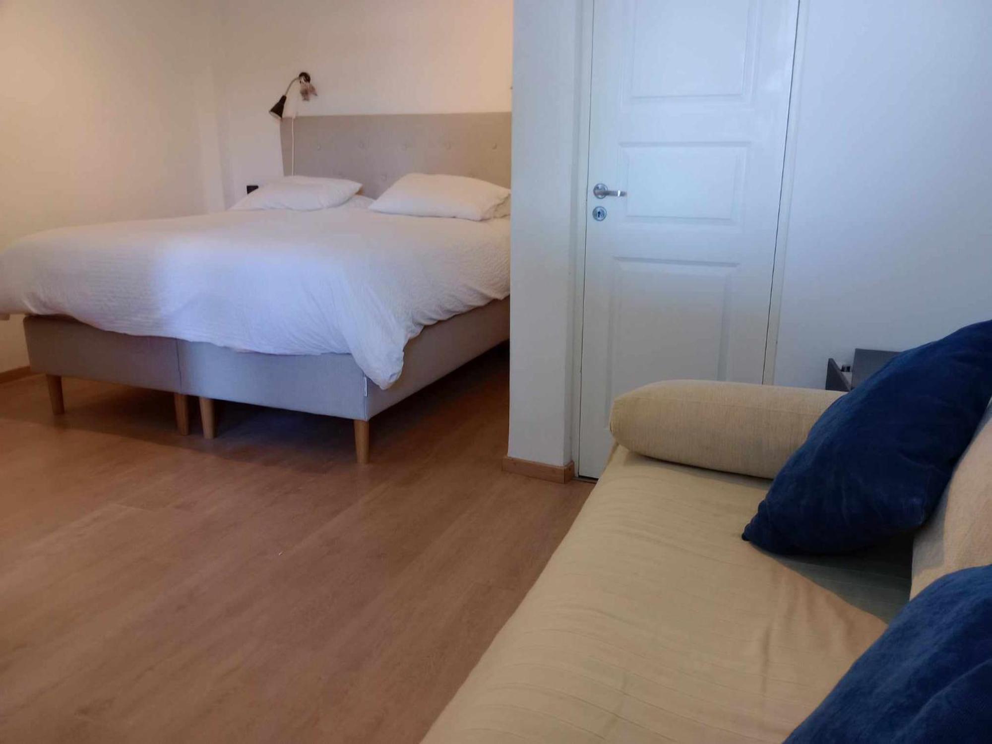 Blue Dolphin Studios And Apartment Vagia  ภายนอก รูปภาพ