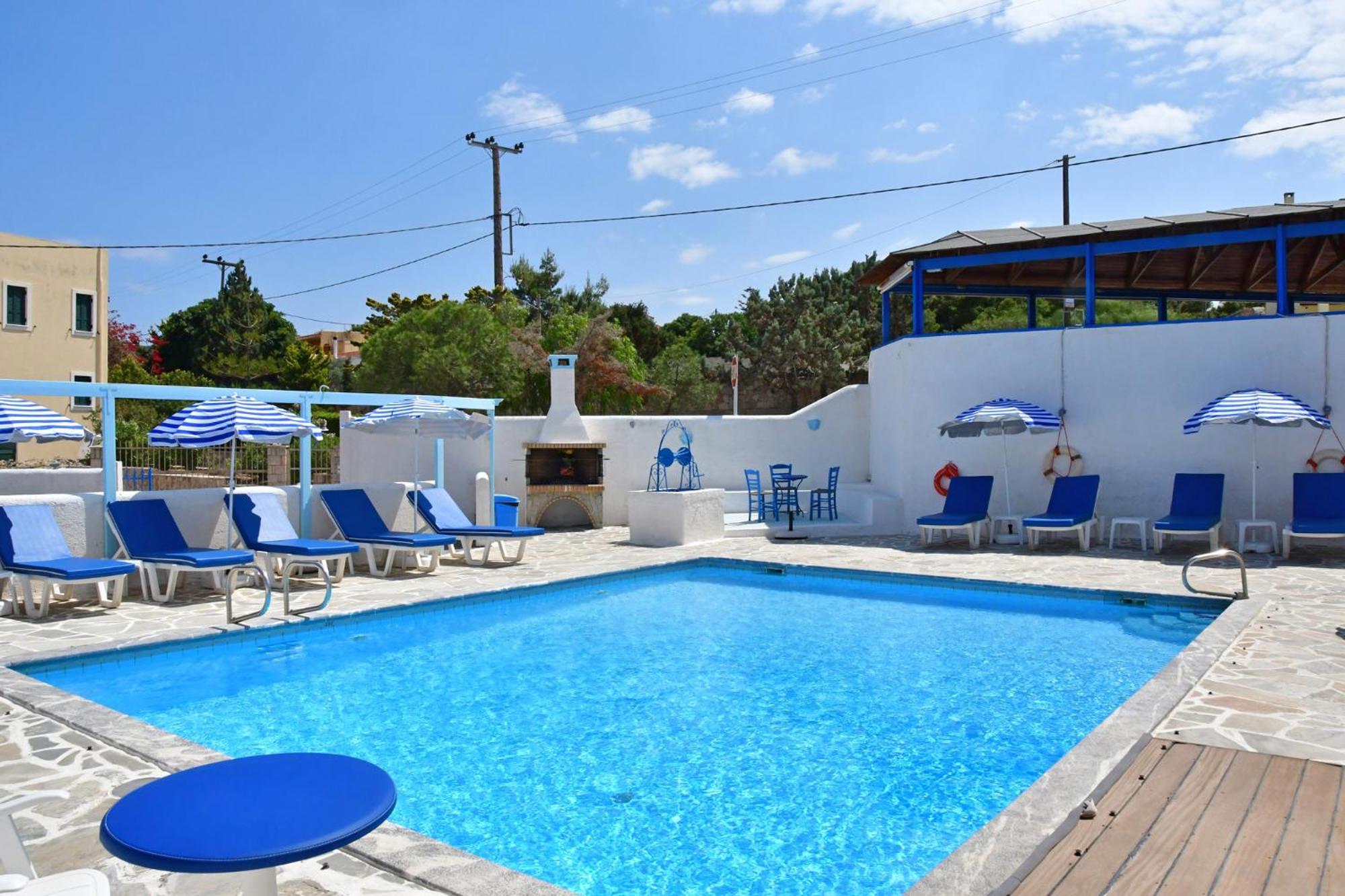 Blue Dolphin Studios And Apartment Vagia  ภายนอก รูปภาพ